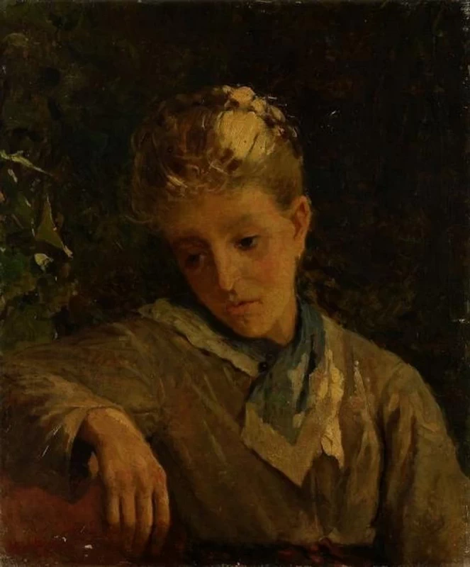 Giovane donna con il braccio appoggiato